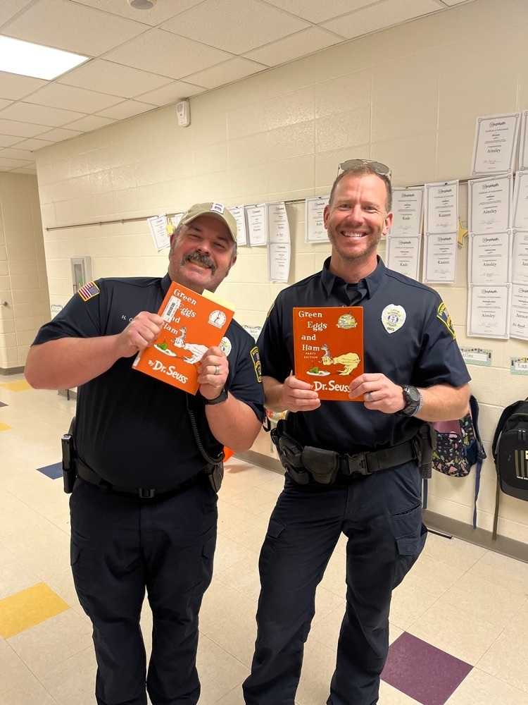 Officer Chambers and Officer Sing took time out of their busy day to read to our 3rd Graders!! I'd say the did a great job and the kids loved it!!